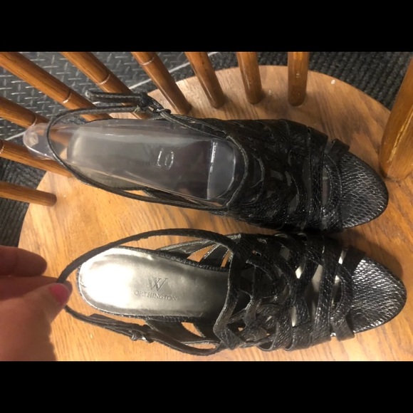 Worthington size 10 heels - Picture 3 of 3